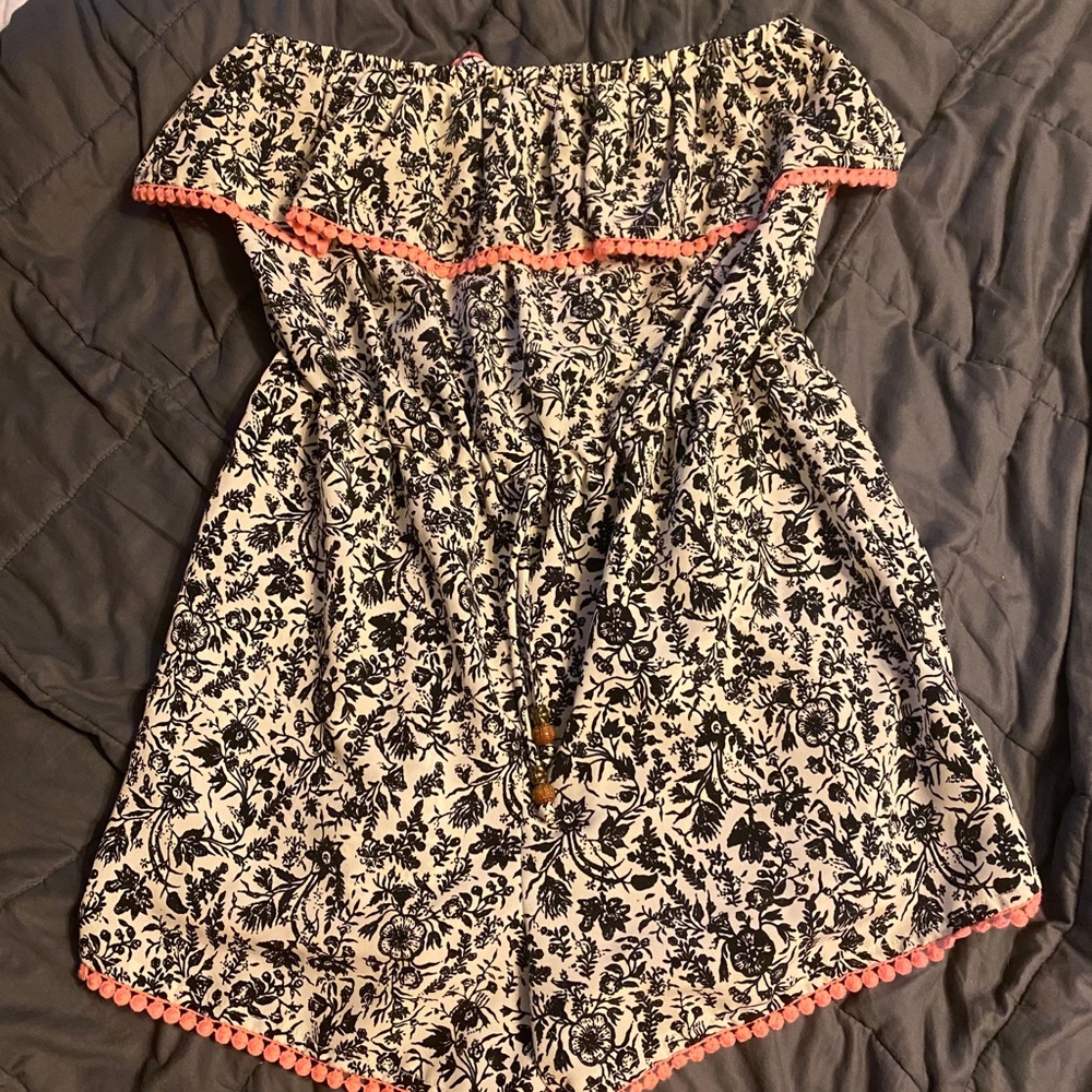Strapless romper